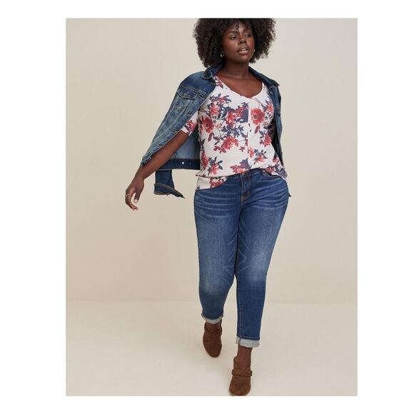 Torrid Hilo Floral Waffle Knit Tee Womens 1X Favorite V-Neck Tunic Top - Picture 8 of 10